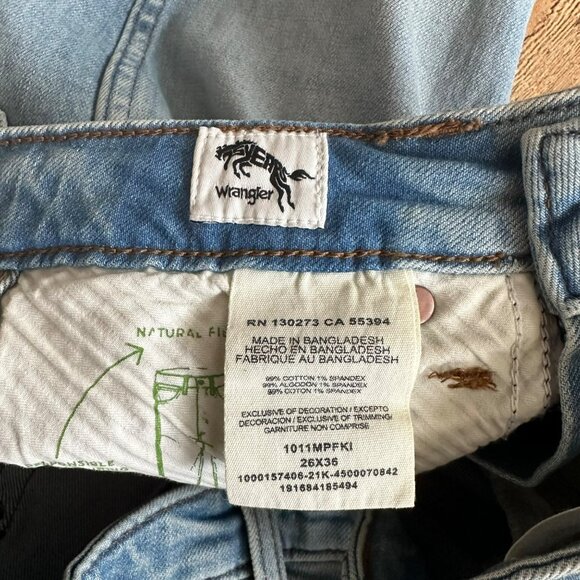 Vintage Wrangler Light Wash Denim Bell Bottom Jeans Womens Flared High Waist 27 - Picture 9 of 12